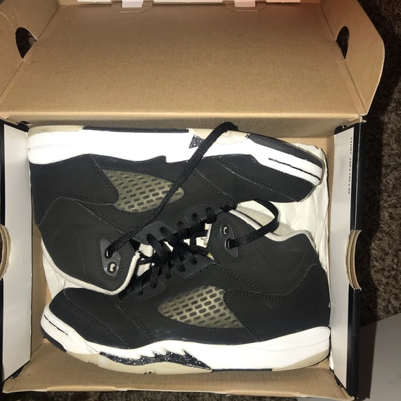 Shoes - Picture 3 of 3